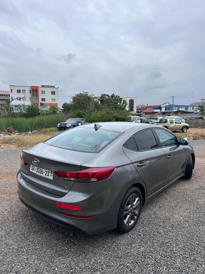 2018 Hyundai Elantra SE