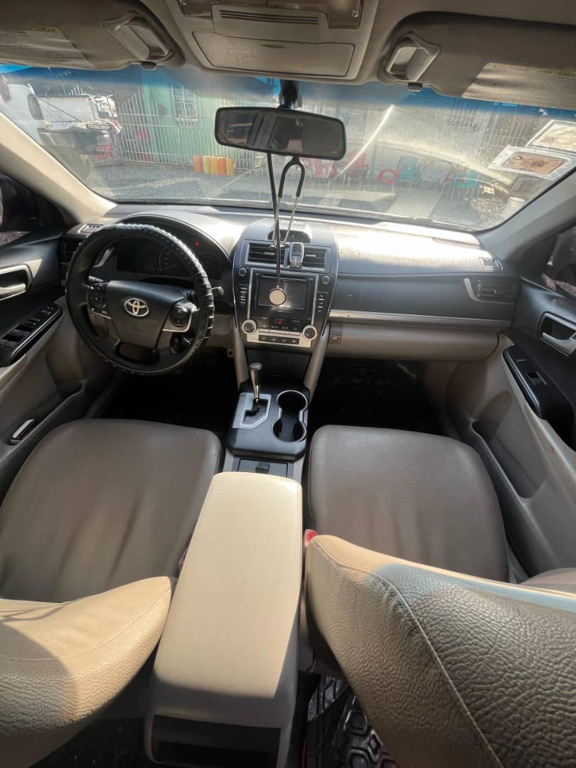 TOYOTA CAMRY 2014
