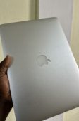 MacBook Air 2017 Available and Selling