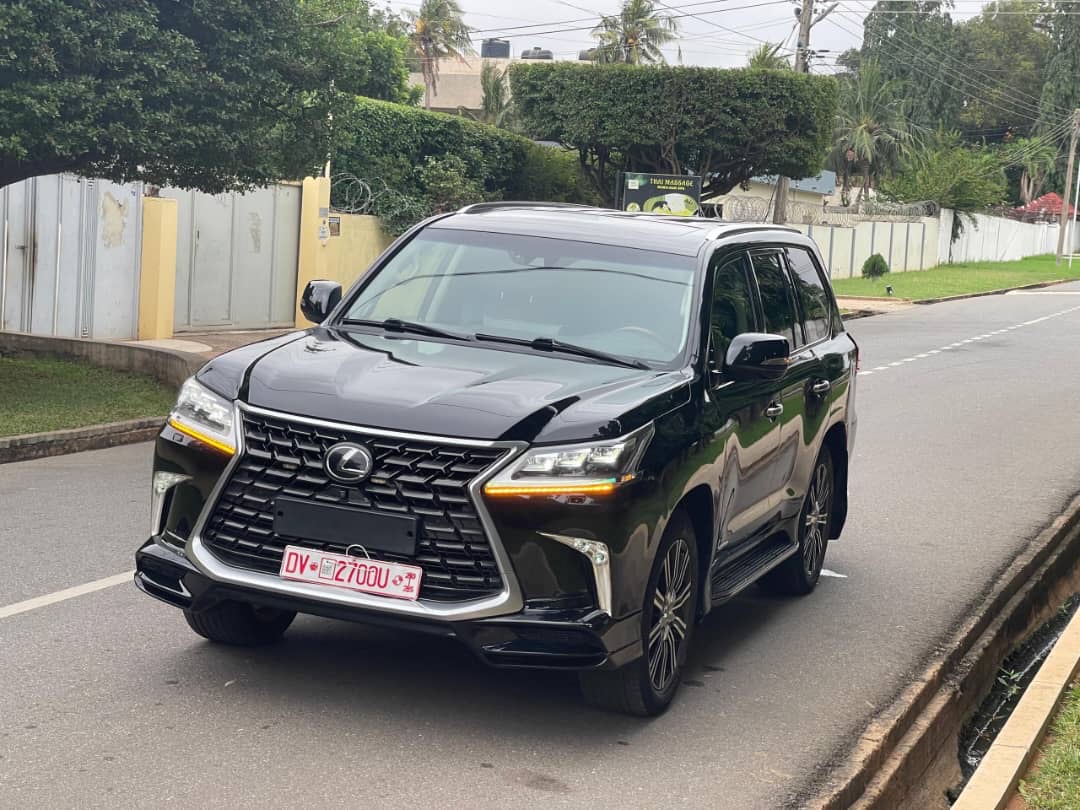 2020 Lexus LX 570 supersports