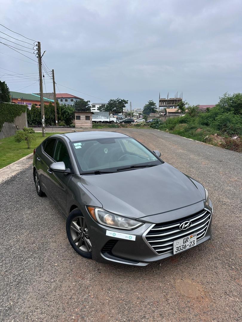 2018 Hyundai Elantra SE
